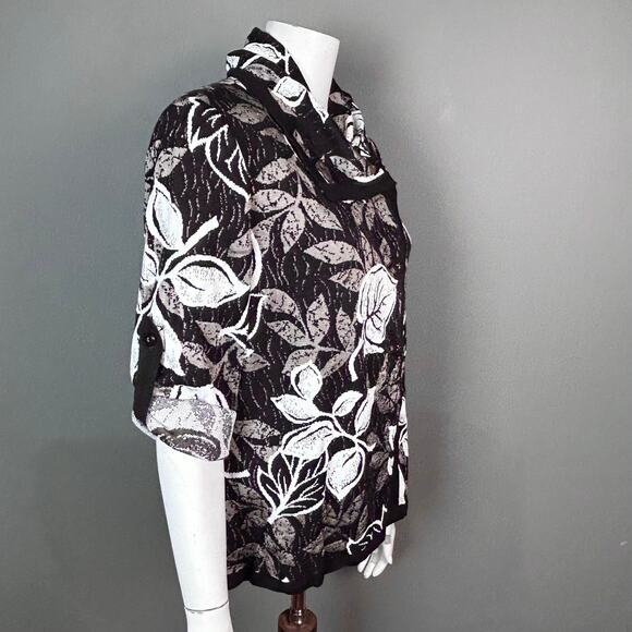 St. John sweater cardigan‎ size 12 floral buttons wool brown roll tab collar - Picture 4 of 15